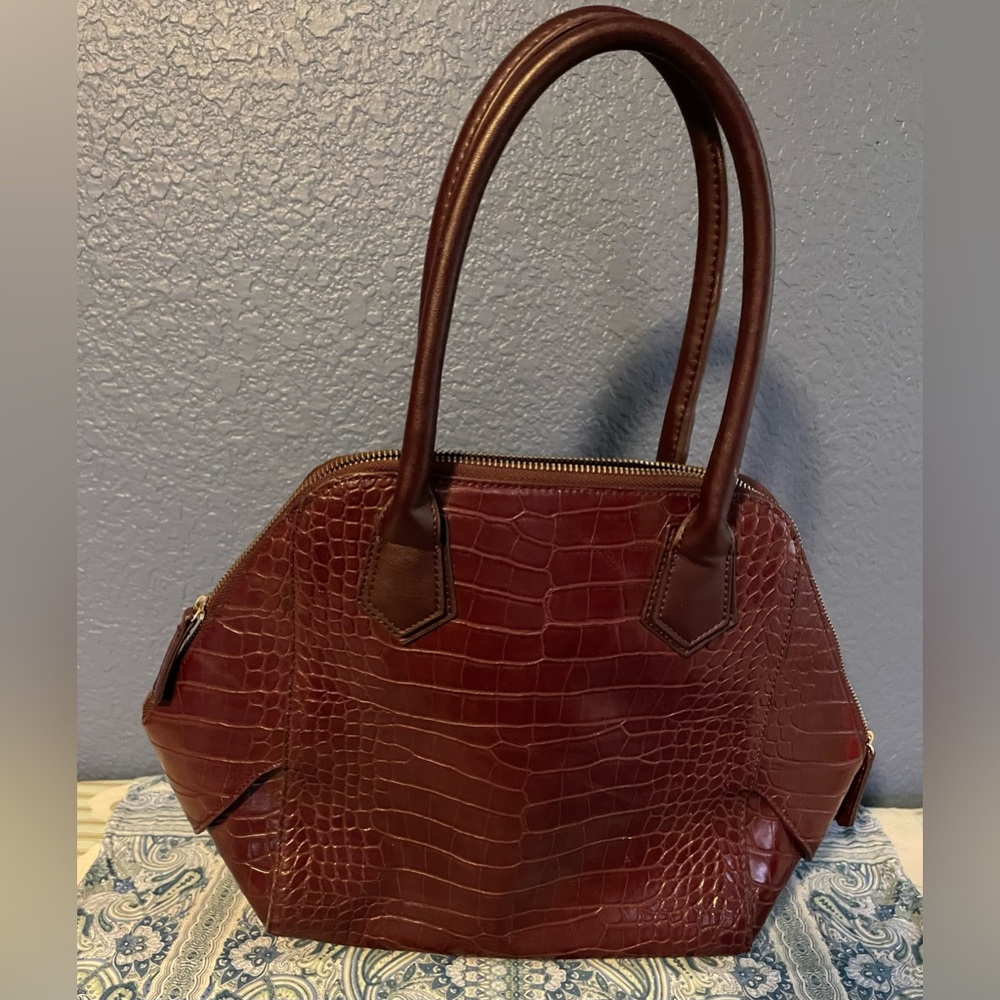 White House Black Market shoulder bag, gentle use, good condition
